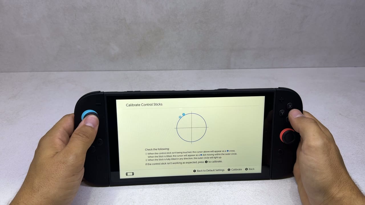 Test analogne palice na Nintendo Switch 2 konzoli pre prodaje
