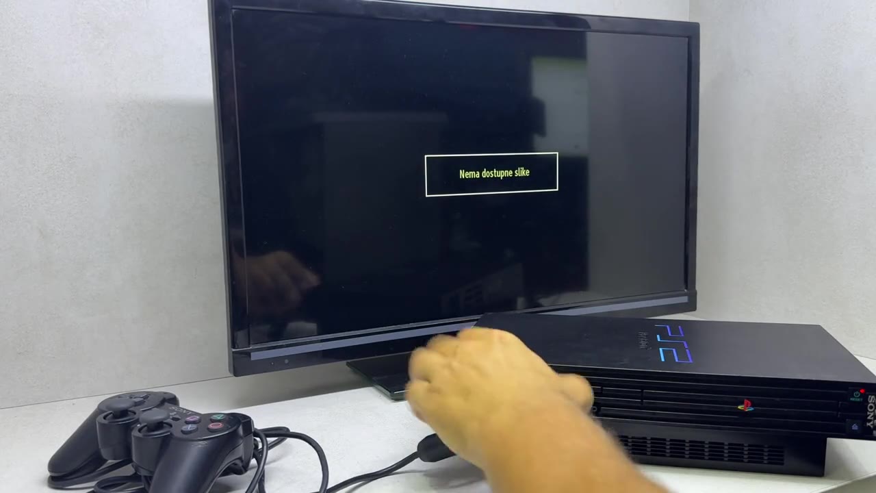 Prikaz pokretanja modifikovane PlayStation 2 memorijske kartice