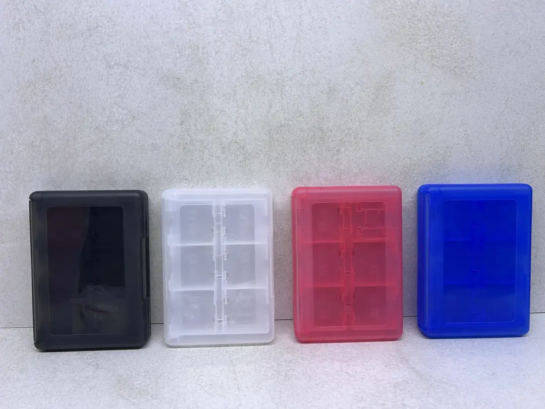 Nintendo DS i 3DS > Game Card 28 in 1 / 4 boje