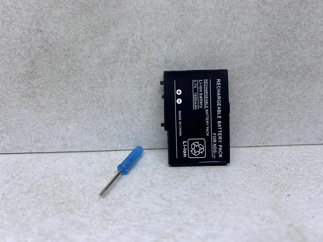 Nintendo DS Lite > Baterija / 1600mAh 3.7V Lithium