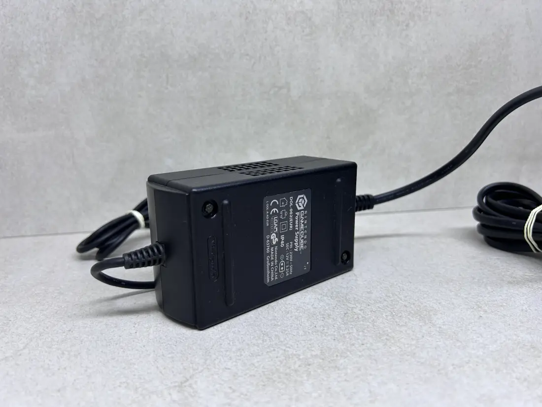 Nintendo GameCube > Adapter /  12V 3.5A / ORIGINAL