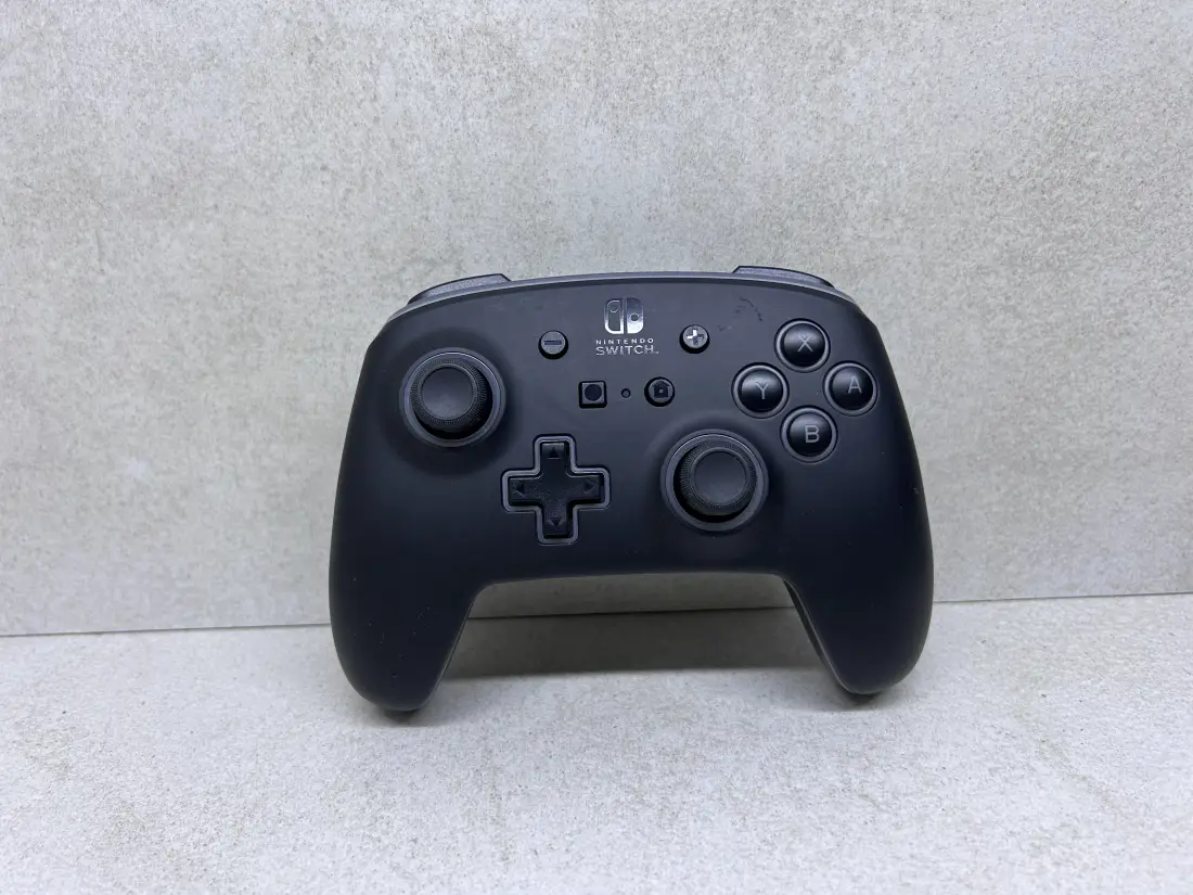 Nintendo Switch > Controler Wired / Spectra LED / POWERA