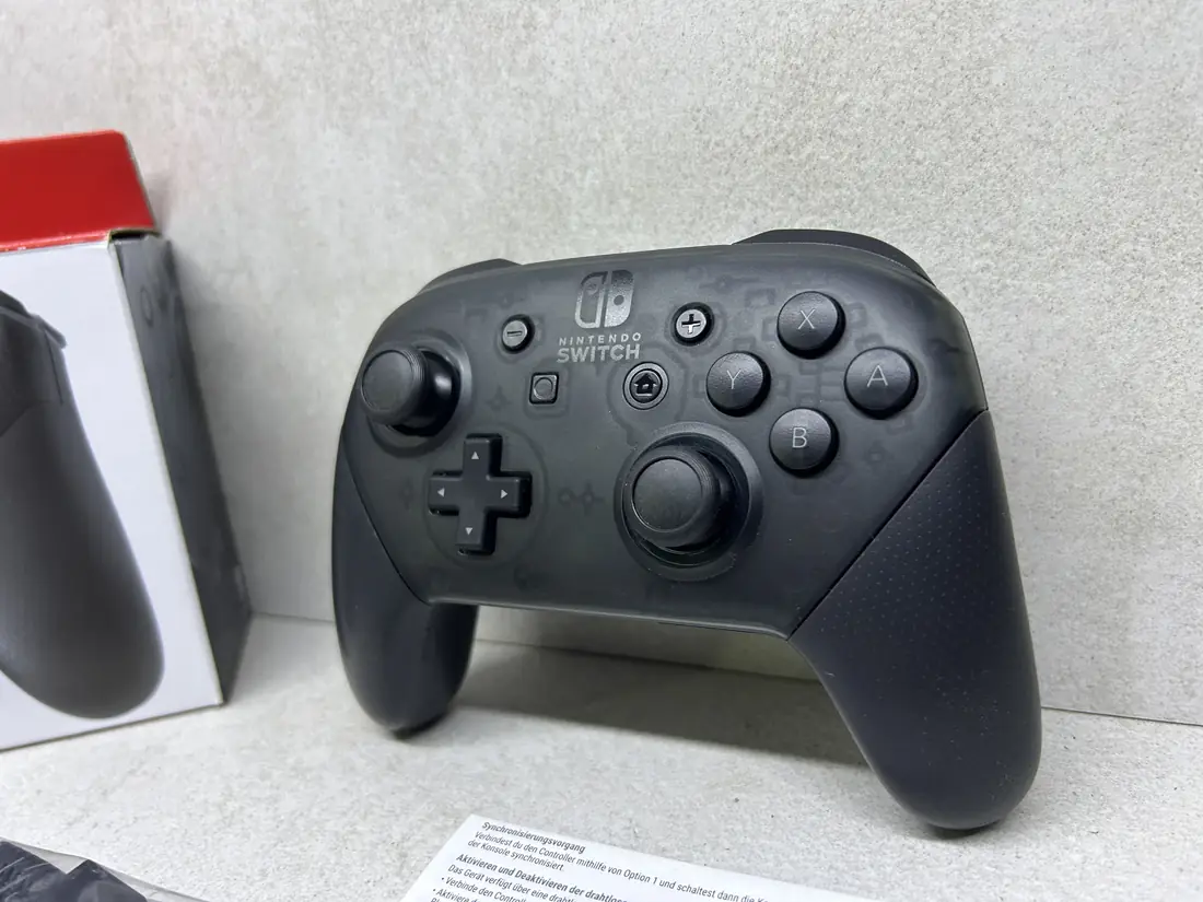Nintendo SWITCH > Džojstik / Pro Controler Gamepad / +Kutija