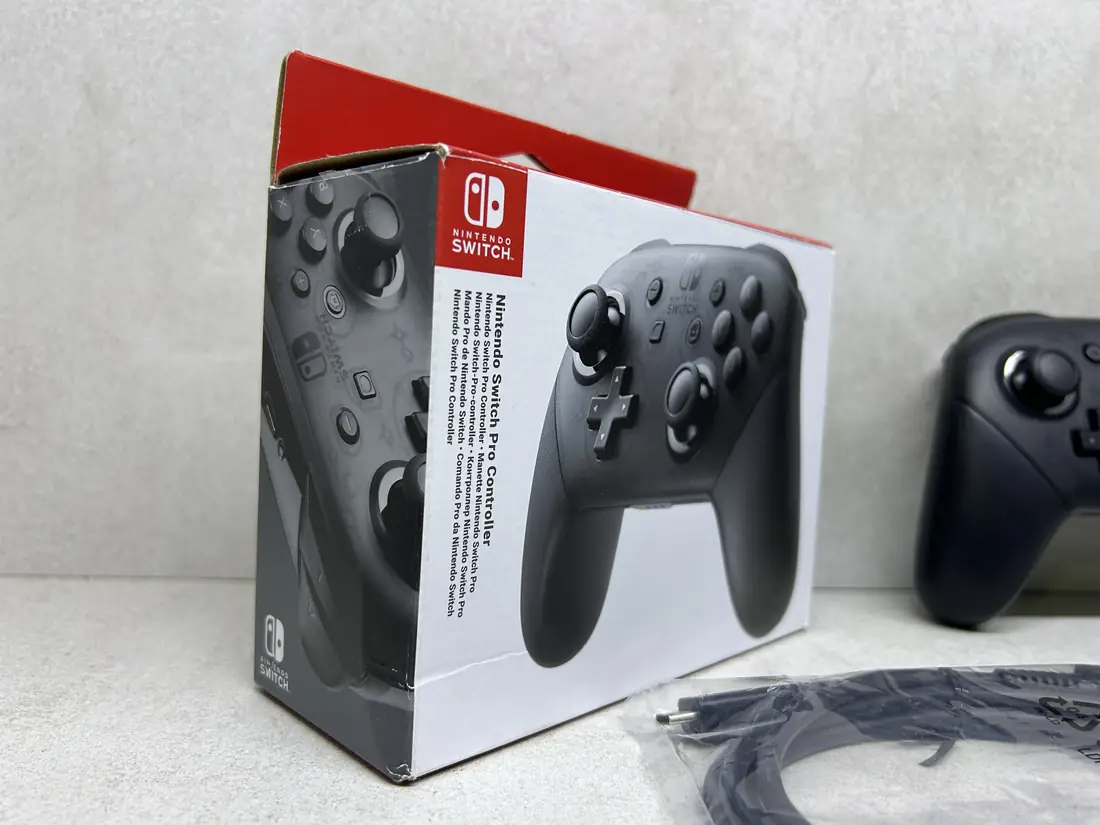 Nintendo SWITCH > Džojstik / Pro Controler Gamepad / +Kutija