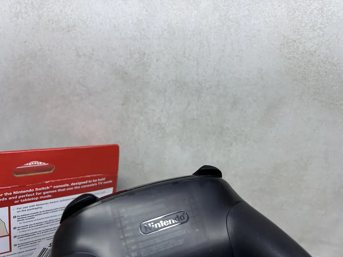 Nintendo SWITCH > Džojstik / Pro Controler Gamepad / +Kutija