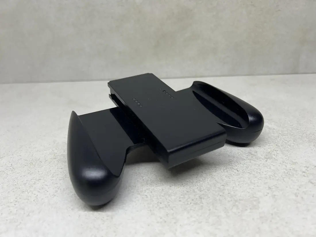 Nintendo Switch > Grip ili Drzac za Joy-Con