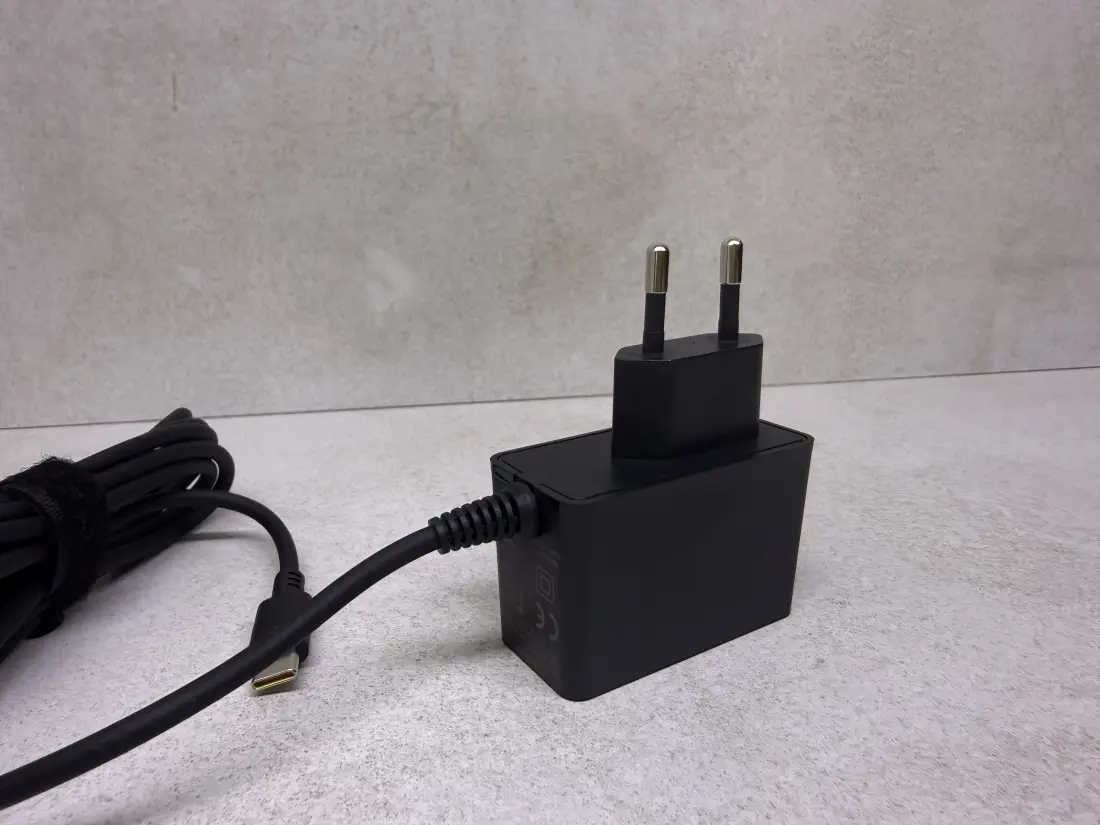 Nintendo Switch 2 > AC Punjac C / Adapter