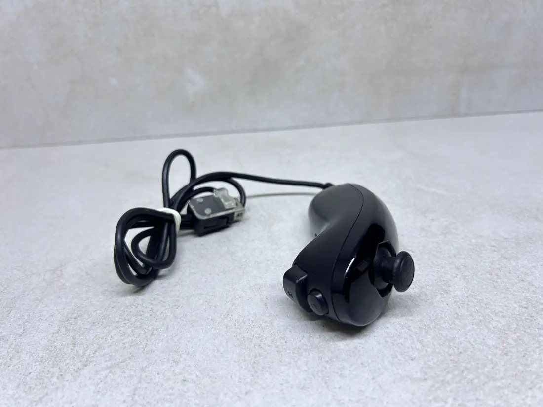 Nintendo Wii > Nuncake / Nunchuk Controller / BLACK / ORG