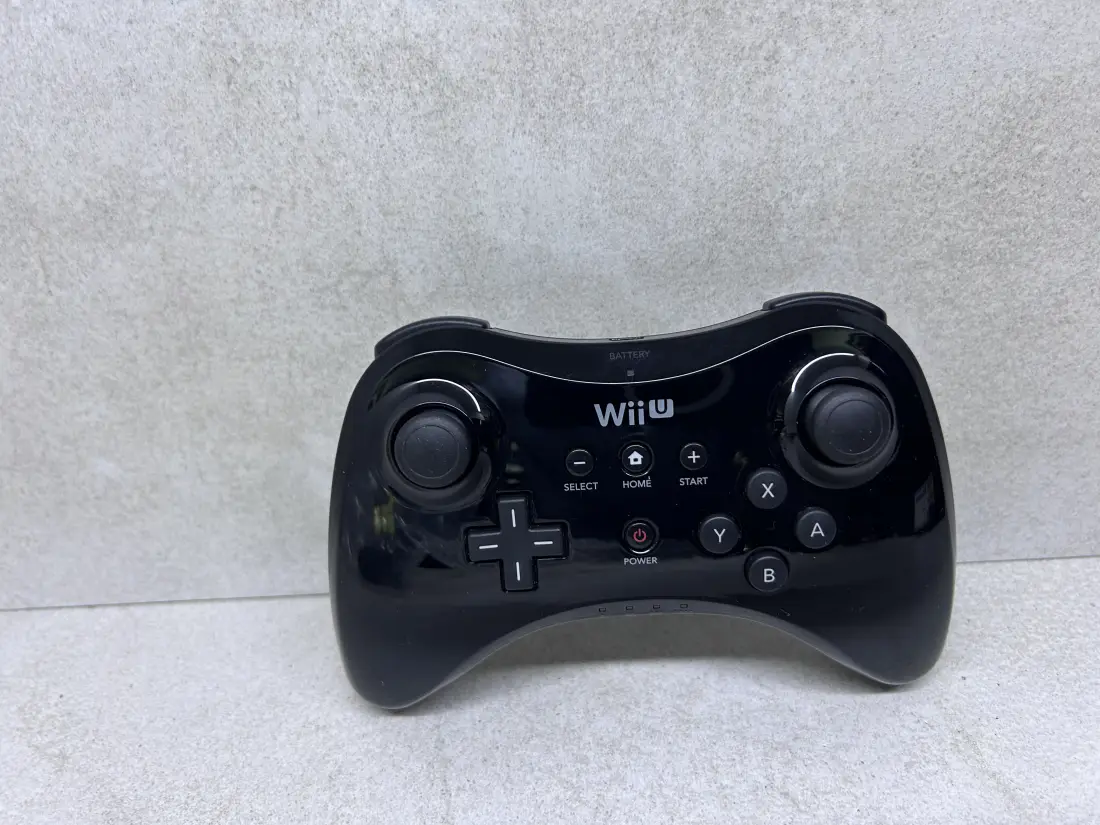 Nintendo Wii U > Džojstik / Pro Kontroler / ORIGINAL