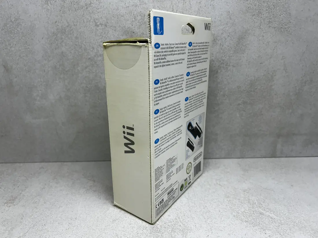 Nintendo Wii > Wii Remote + MotionPlus / + Silicon /+ KUTIJA