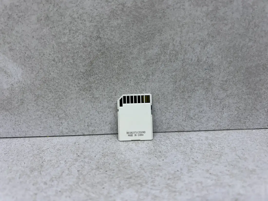 Nintendo Wii > SanDisk 2GB / Gaming SD / ORIGINAL