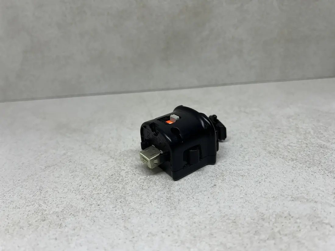 Nintendo Wii > Senzor Adapter / Motion Plus / BLACK / ORIGINAL