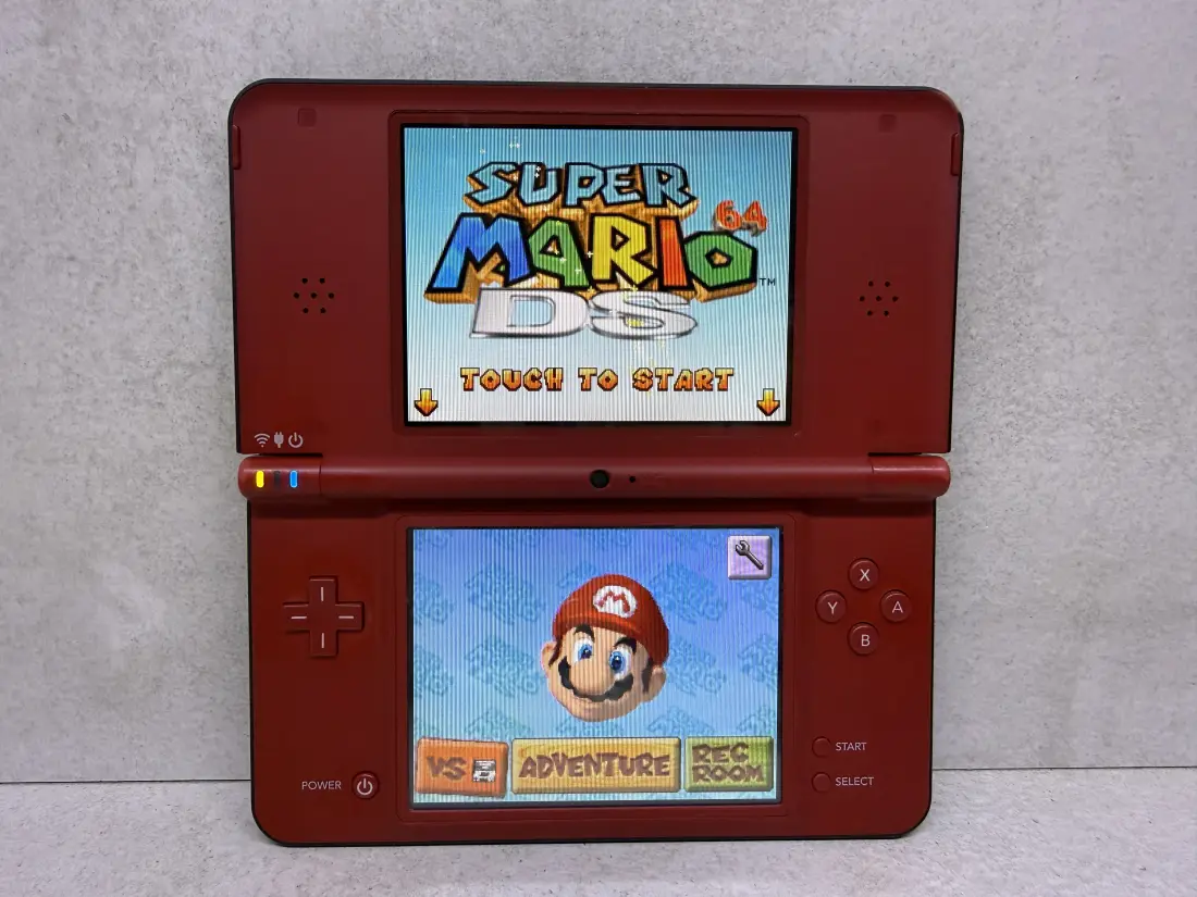 Nintendo DSi XL > 64gb / 723 igre / MARIO