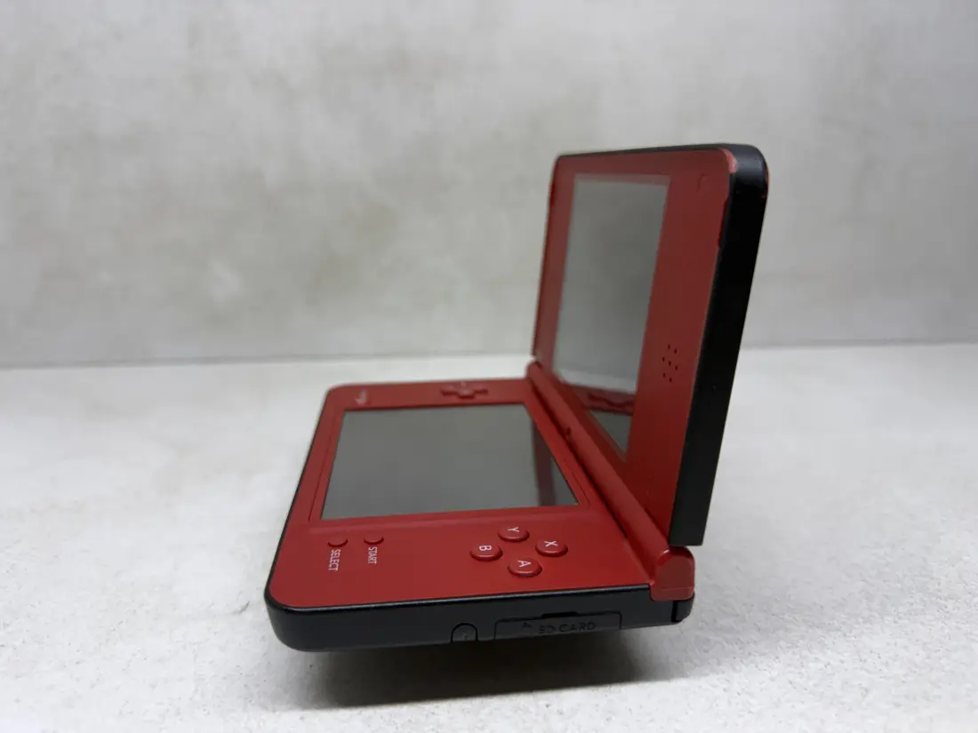 Nintendo DSi XL > 64gb / 723 igre / MARIO