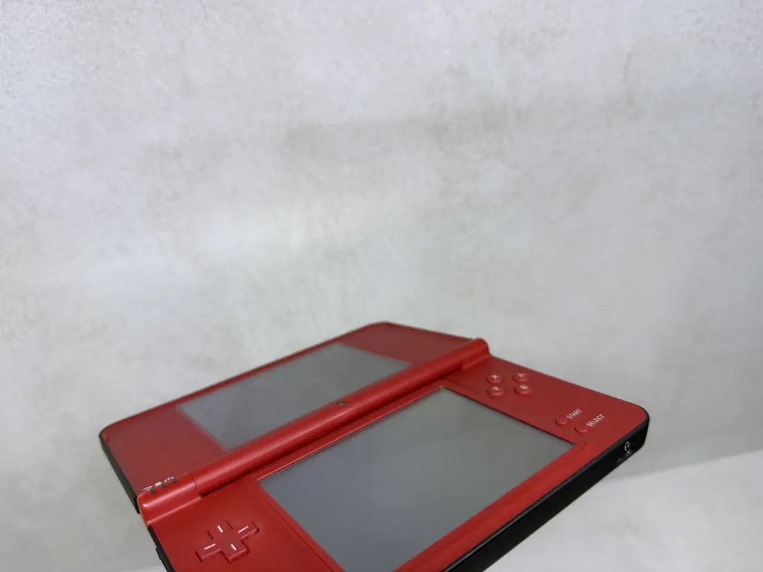 Nintendo DSi XL > 64gb / 723 igre / MARIO