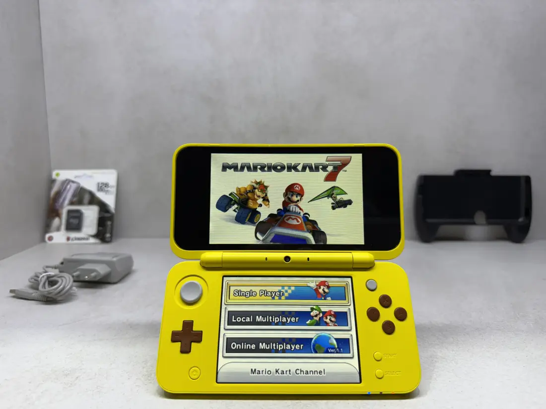 Nintendo New 2DS XL > 128gb / 1361 igra / + Emulatori / PIKACHU 3D