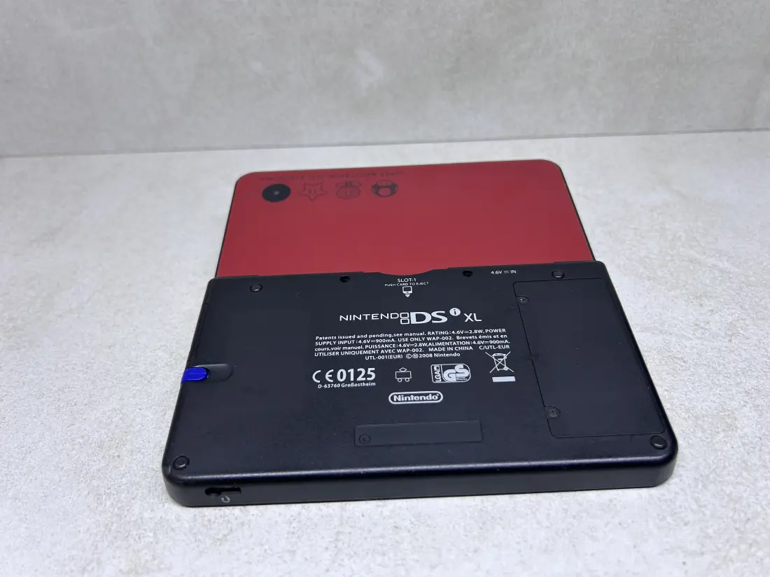 Nintendo DSi XL > 64gb / 723 igre / MARIO (BR.2)