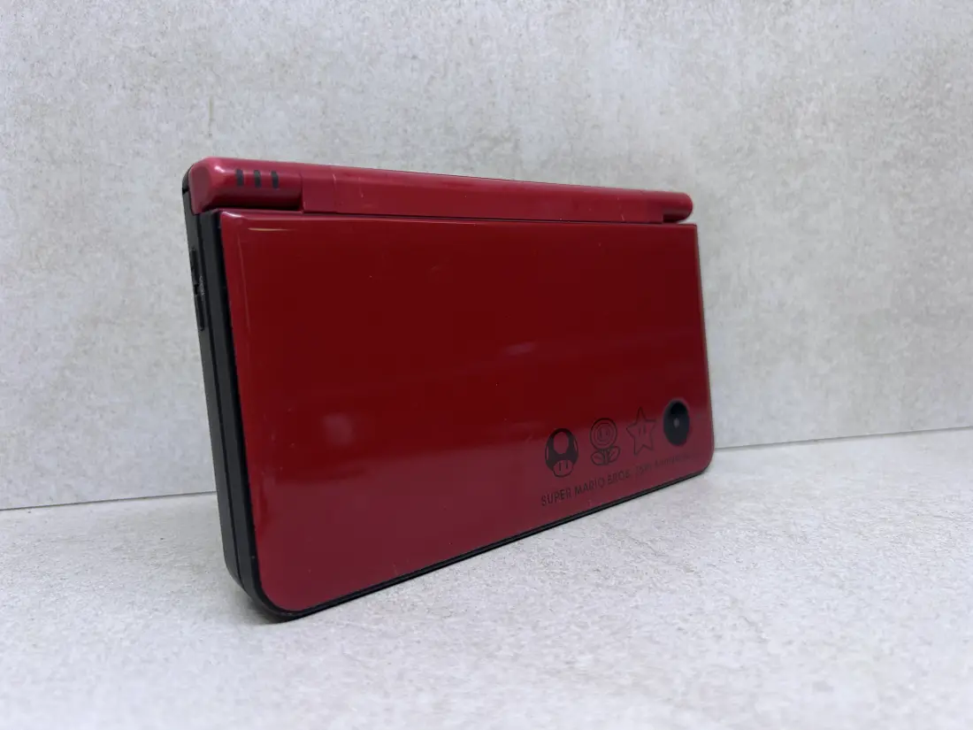 Nintendo DSi XL > 64gb / 723 igre / MARIO (BR.2)
