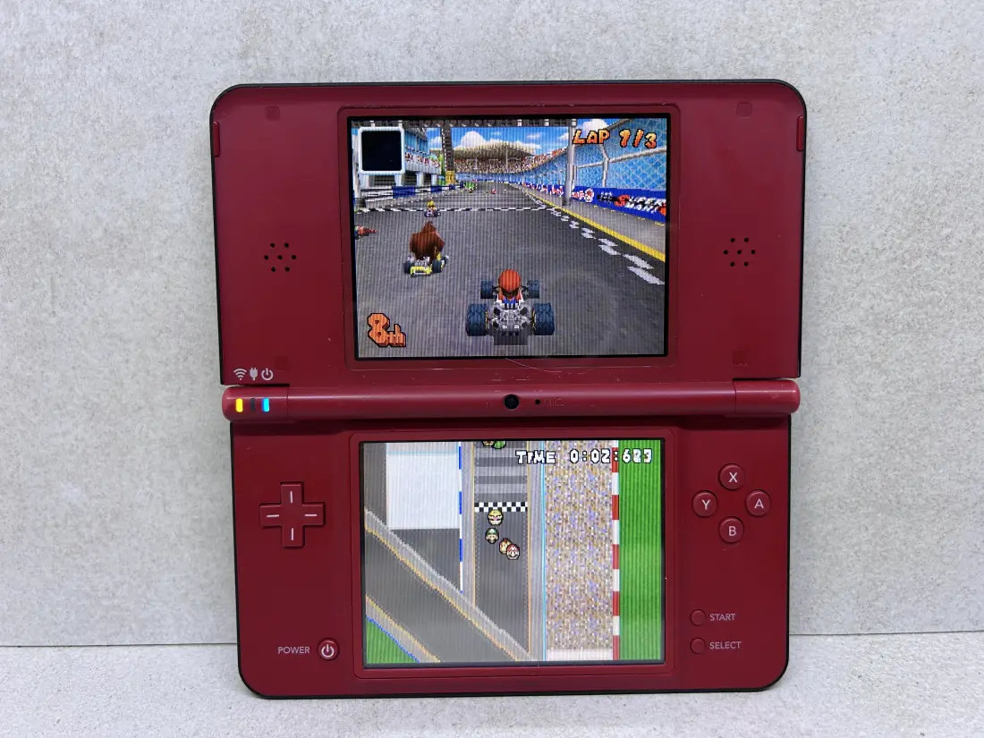 Nintendo DSi XL > 64gb / 723 igre / MARIO (BR.2)