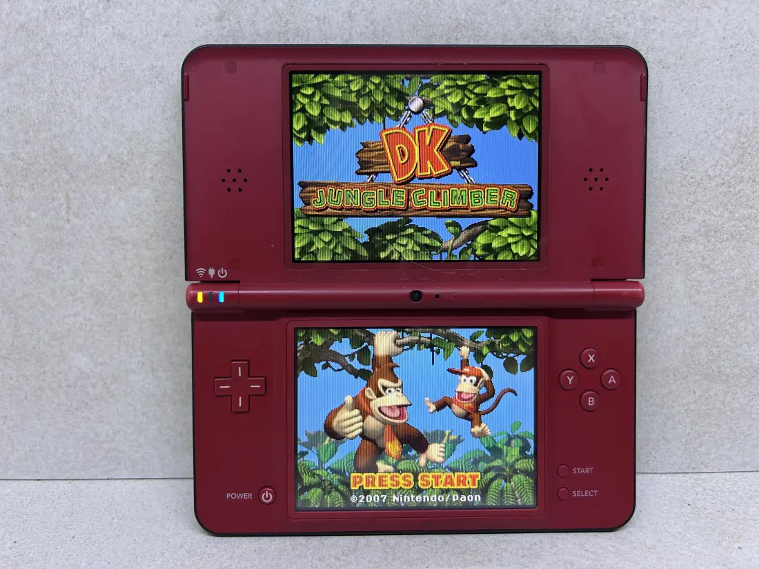 Nintendo DSi XL > 64gb / 531 igara / MARIO