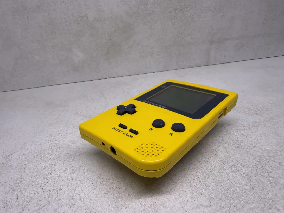 Nintendo Game Boy POCKET > GBP 1996 / YELLOW