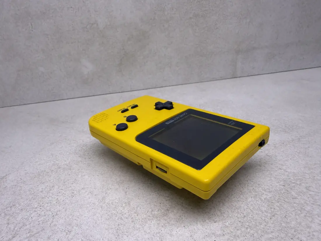 Nintendo Game Boy POCKET > GBP 1996 / YELLOW