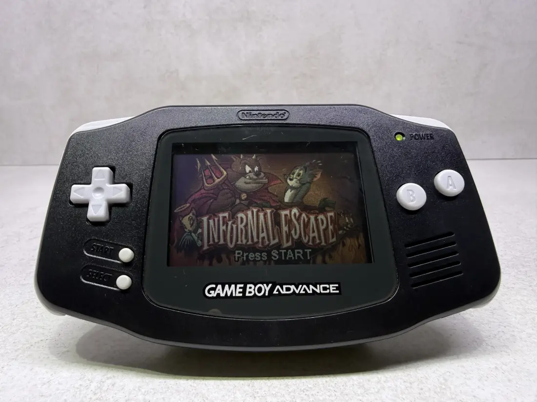 Nintendo Game Boy ADVANCE > GBA 2001 / BLACK