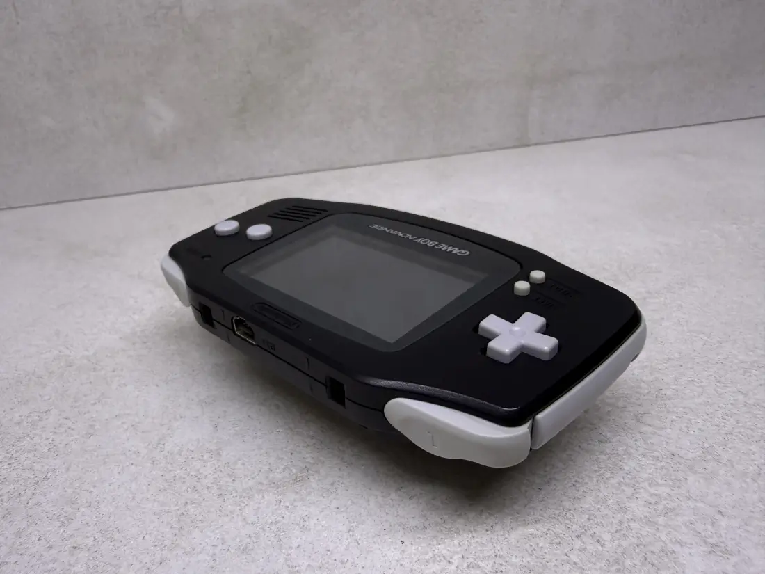 Nintendo Game Boy ADVANCE > GBA 2001 / BLACK