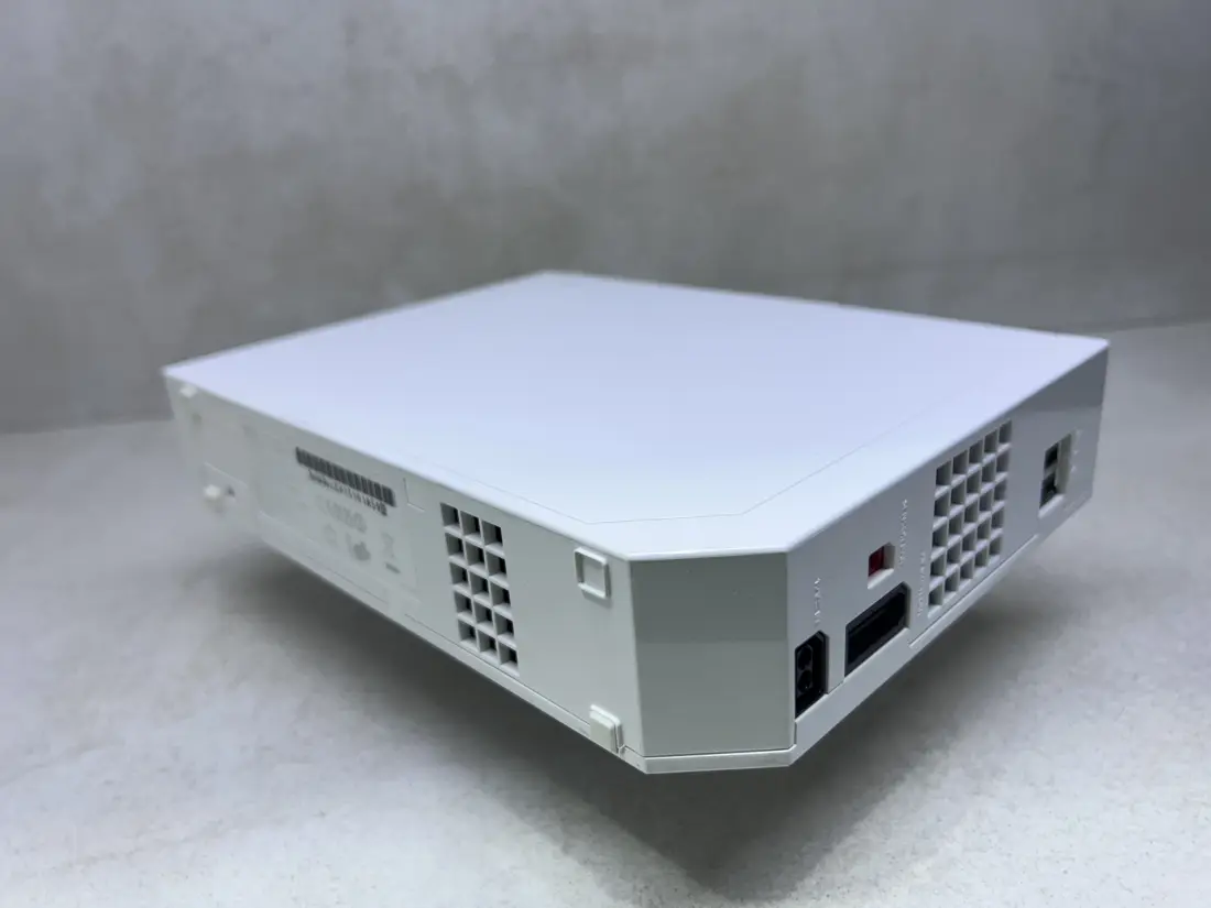 Nintendo Wii > 64gb / 368 igara / + Emulatori / WHITE