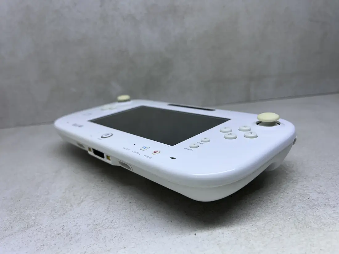 Nintendo Wii U > 32gb / 5-10 igara