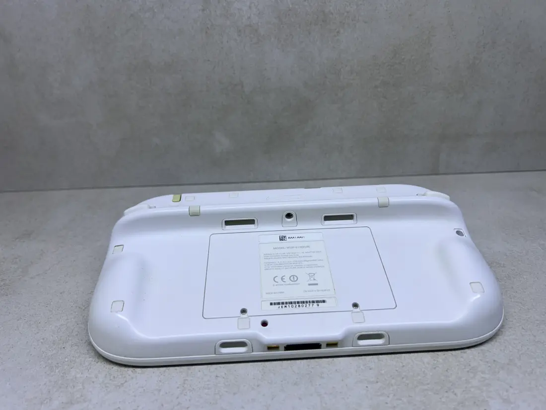 Nintendo Wii U > 32gb / 5-10 igara