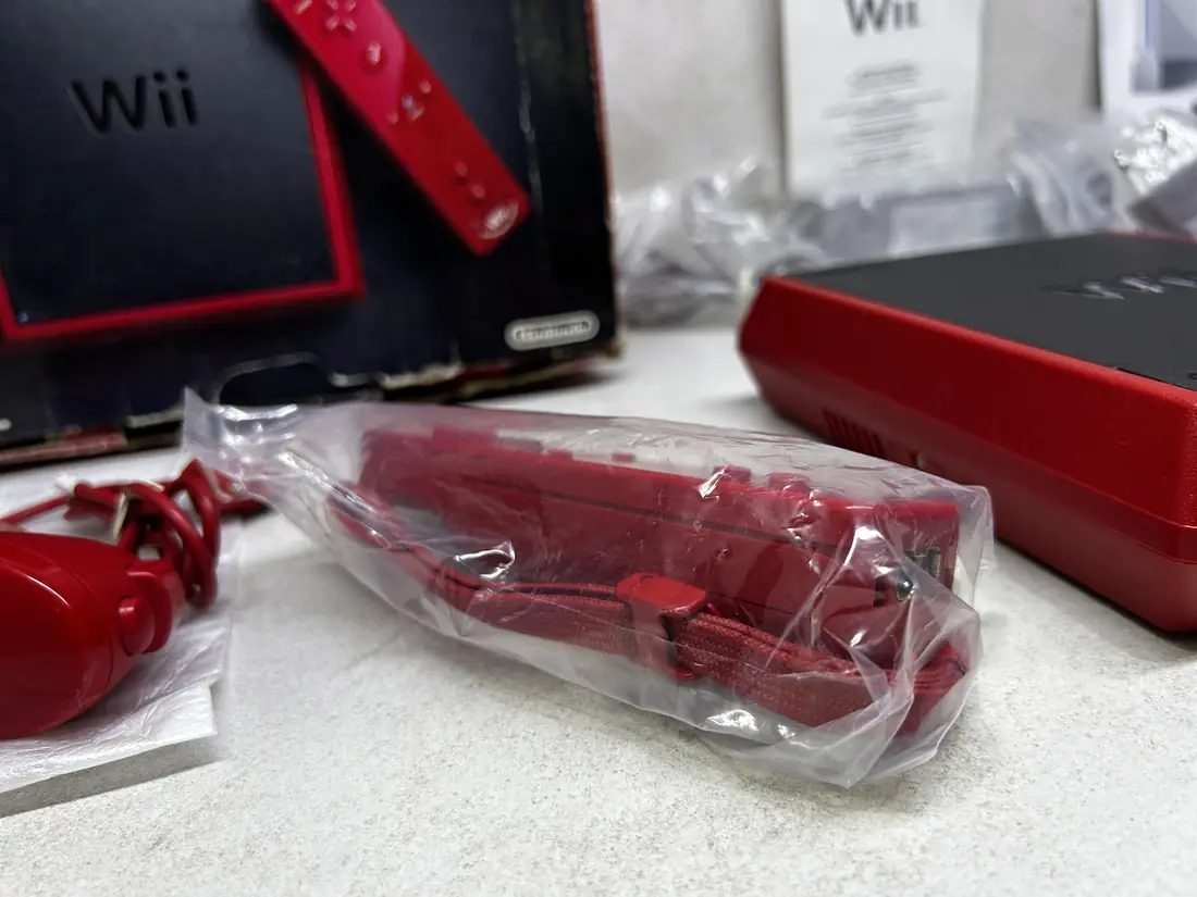 Nintendo Wii Mini > + Wii Sports / + Kutija