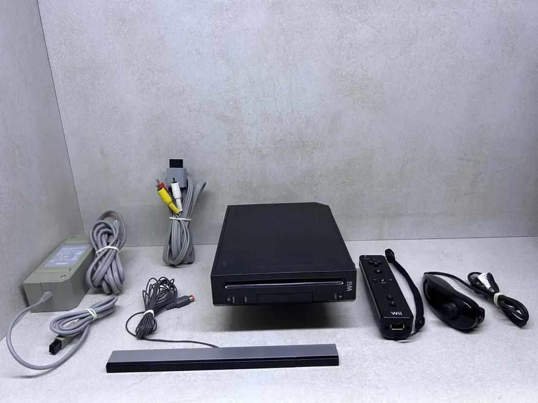 Nintendo Wii > 64gb / 368 igara / + Emulatori / BLACK