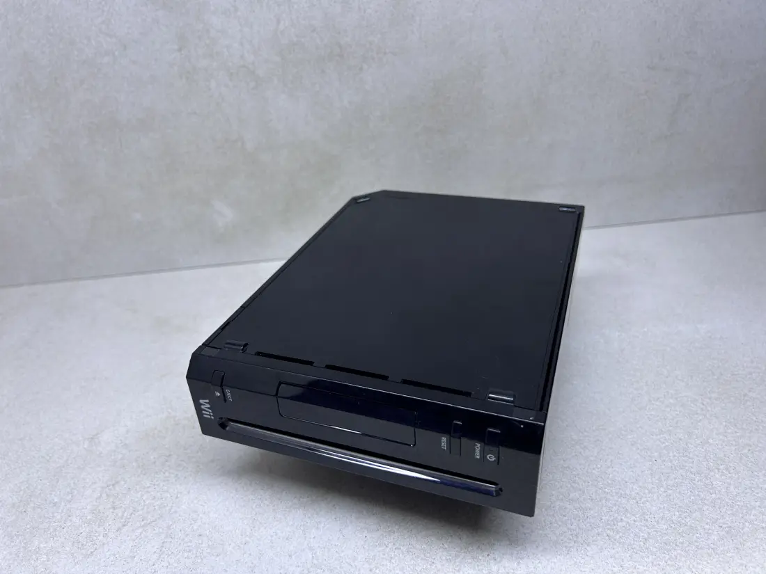 Nintendo Wii > 64gb / 368 igara / + Emulatori / BLACK