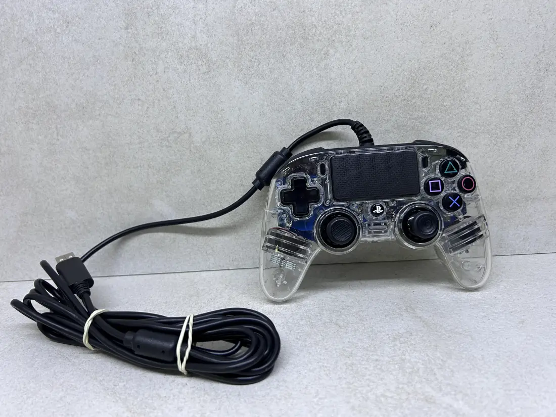 PS4 > Džojstik / Crystal BLUE / Nacon Wired Controller