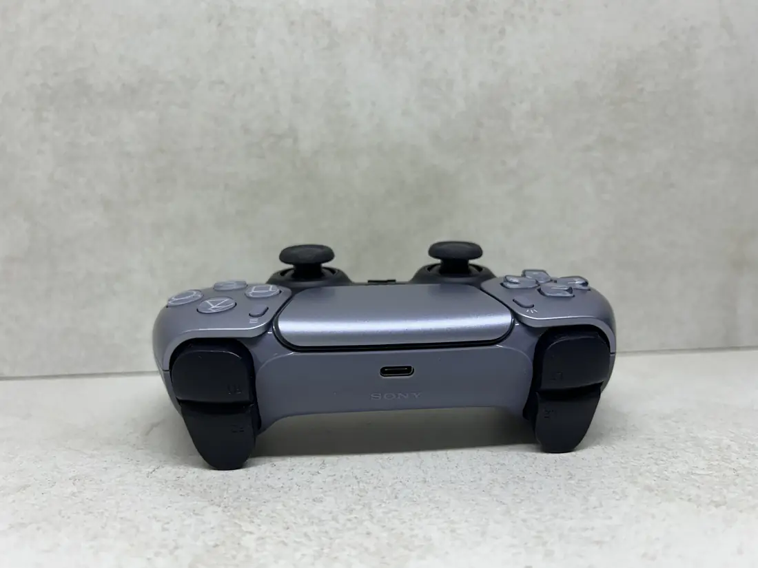 PS5 > Džojstik / DualSense Wireless / STERLING SILVER / Extra