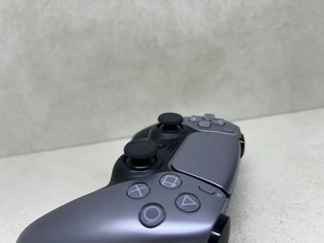 PS5 > Džojstik / DualSense Wireless / STERLING SILVER / Extra
