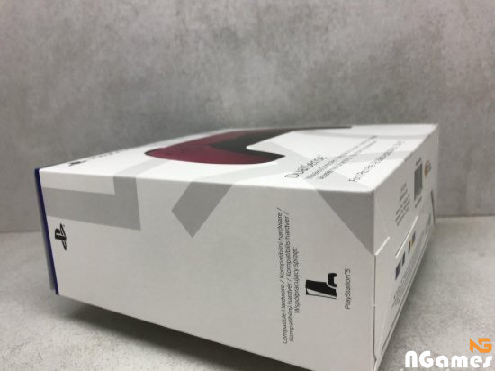 PS5 > Dzojstik DualSense Wireless / COSMIC RED