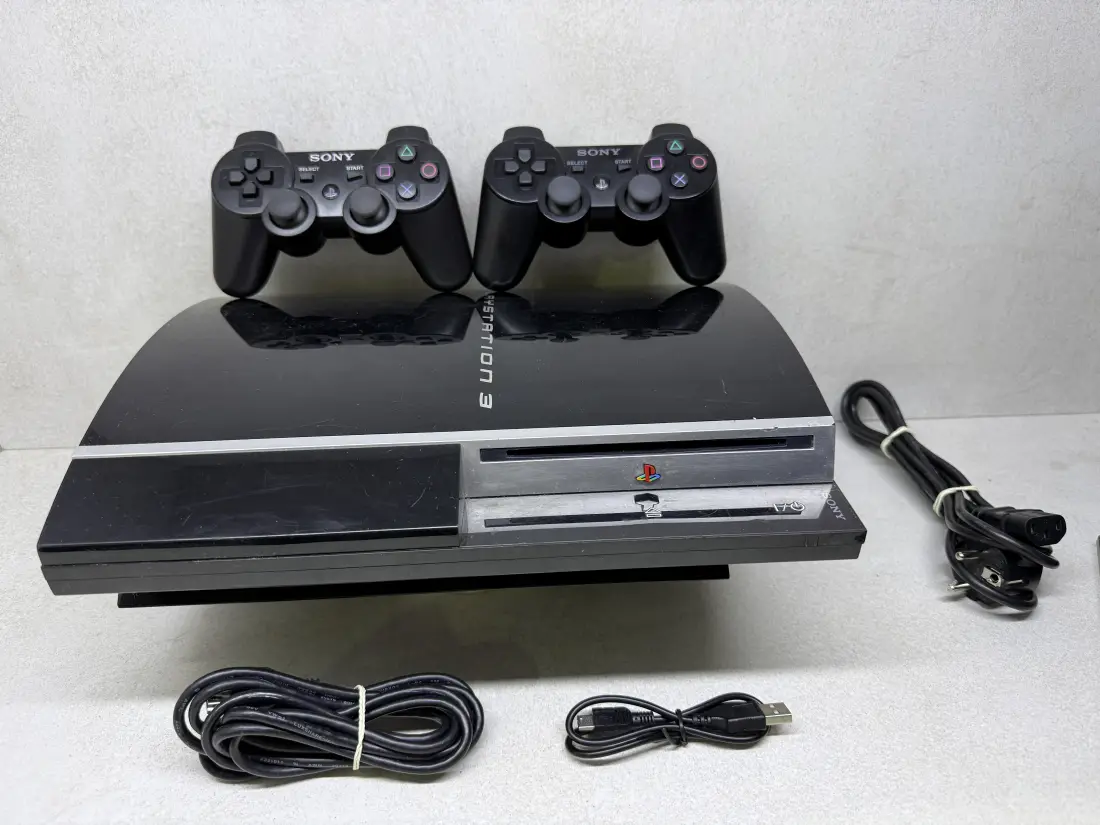 PS3 > 40gb / 10 igara / GTA V + Minecraft …
