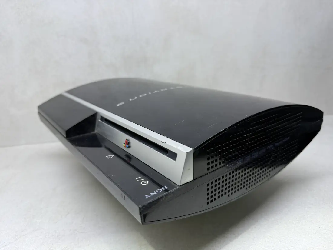 PS3 > 40gb / 10 igara / GTA V + Minecraft …