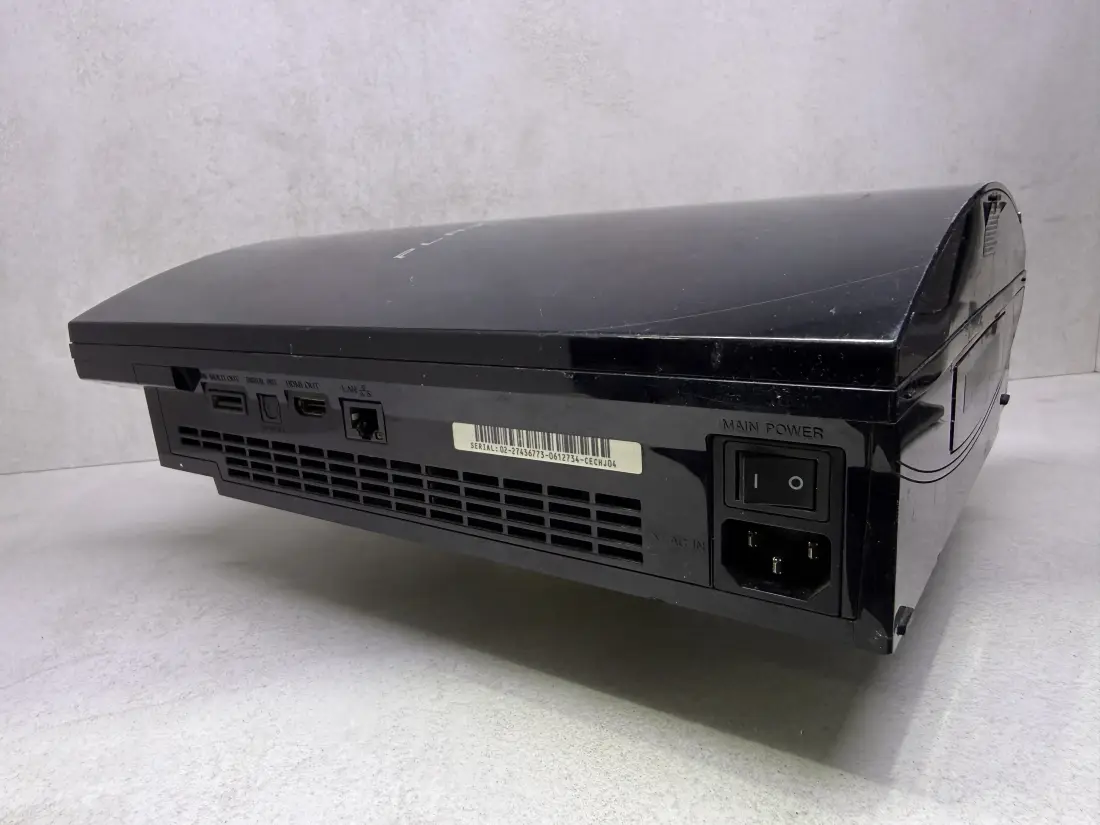 PS3 > 40gb / 10 igara / GTA V + Minecraft …