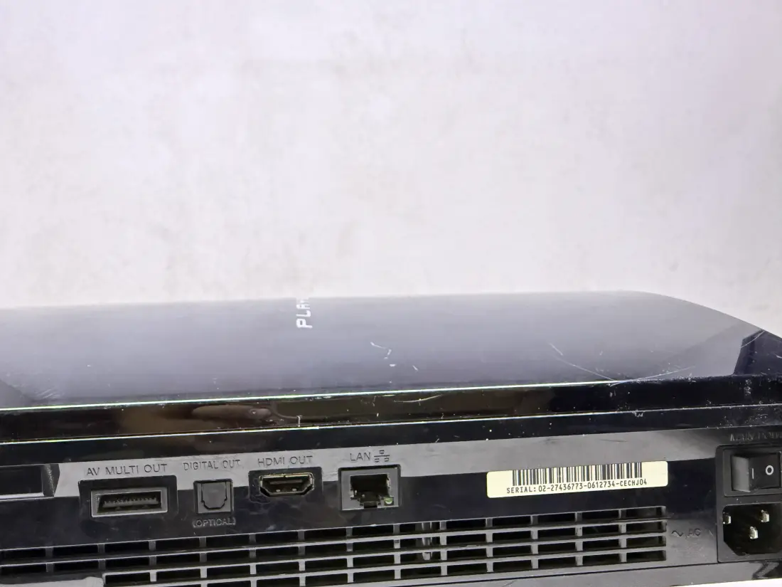 PS3 > 40gb / 10 igara / GTA V + Minecraft …