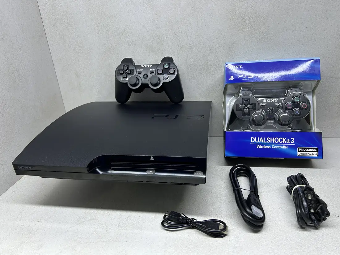 PS3 Slim > 120gb / 10 igara / GTA V + Minecraft … / + Online