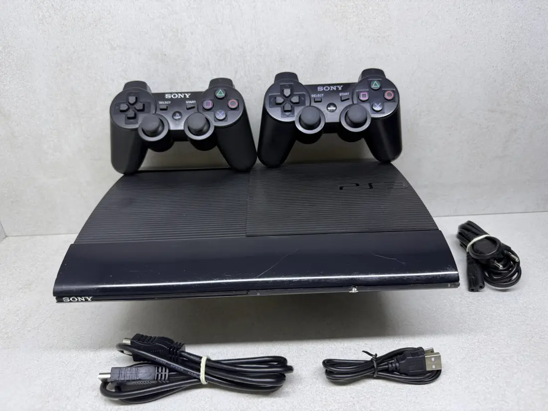 PS3 Super Slim > 320gb / 25 igara / GTA V + Minecraft … / + Online