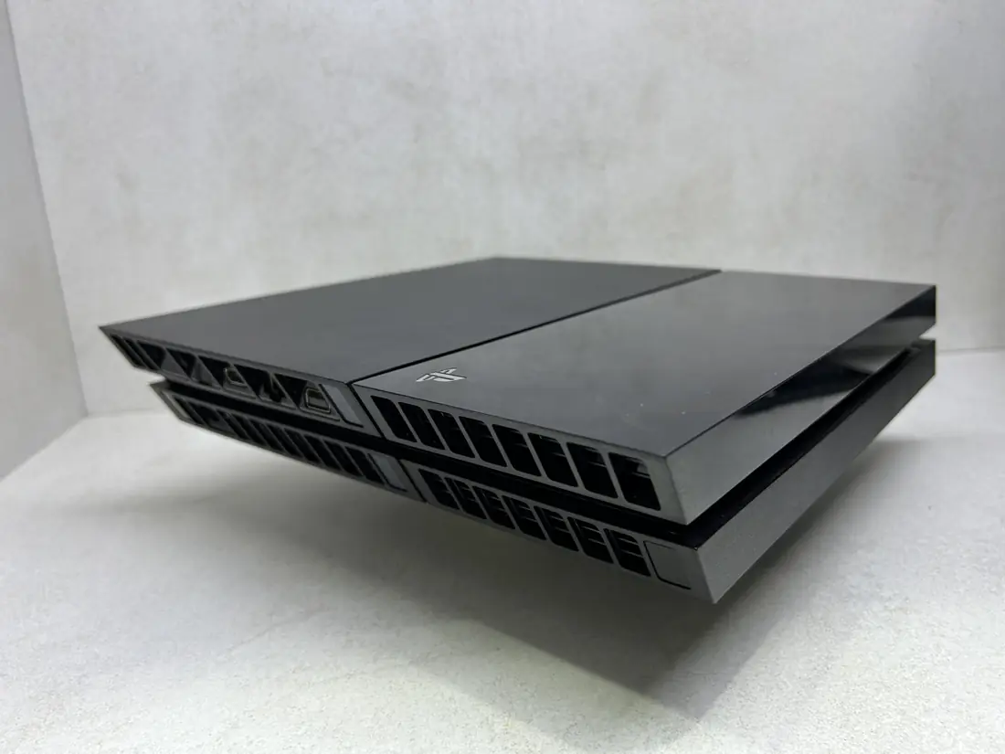 PS4 > 500gb / Fortnite + Roblox + eFootbal …