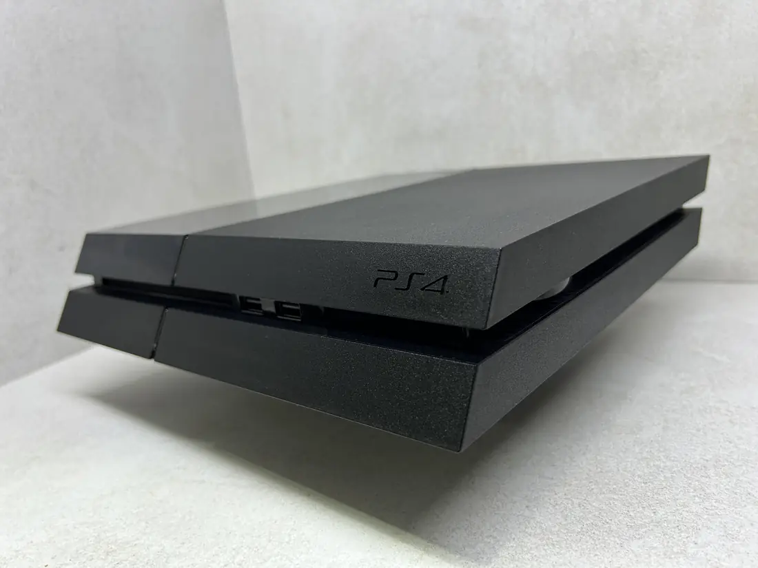 PS4 > 1TB / Fortnite + Roblox + eFootbal …
