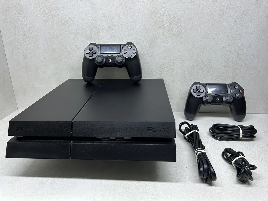 PS4 > 500gb / 10-15 igara / 12.52 softver
