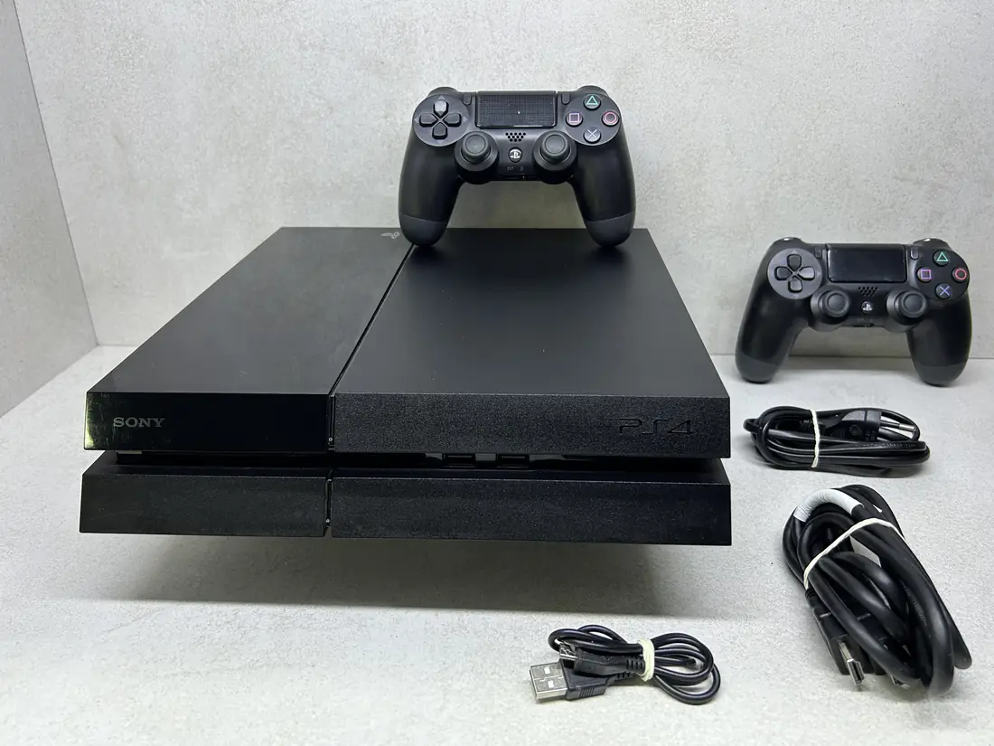 PS4 > 1TB / 20-30 igara / 12.52 softver