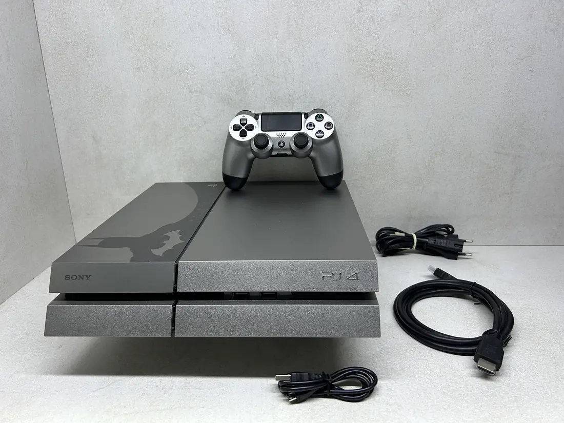 PS4 > 500gb / 10-15 igara / 11.00 softver / BATMAN