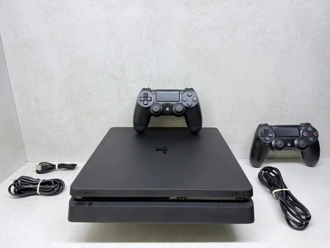 PS4 Slim > 1TB / 20-30 igara / 12.52 softver